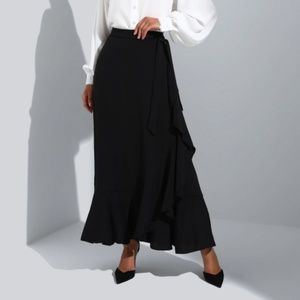 Black maxi Skirt - ruffles